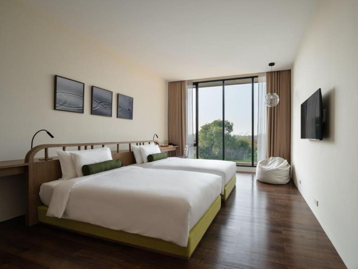 Neera Retreat Hotel Nakhon Pathom Zewnętrze zdjęcie