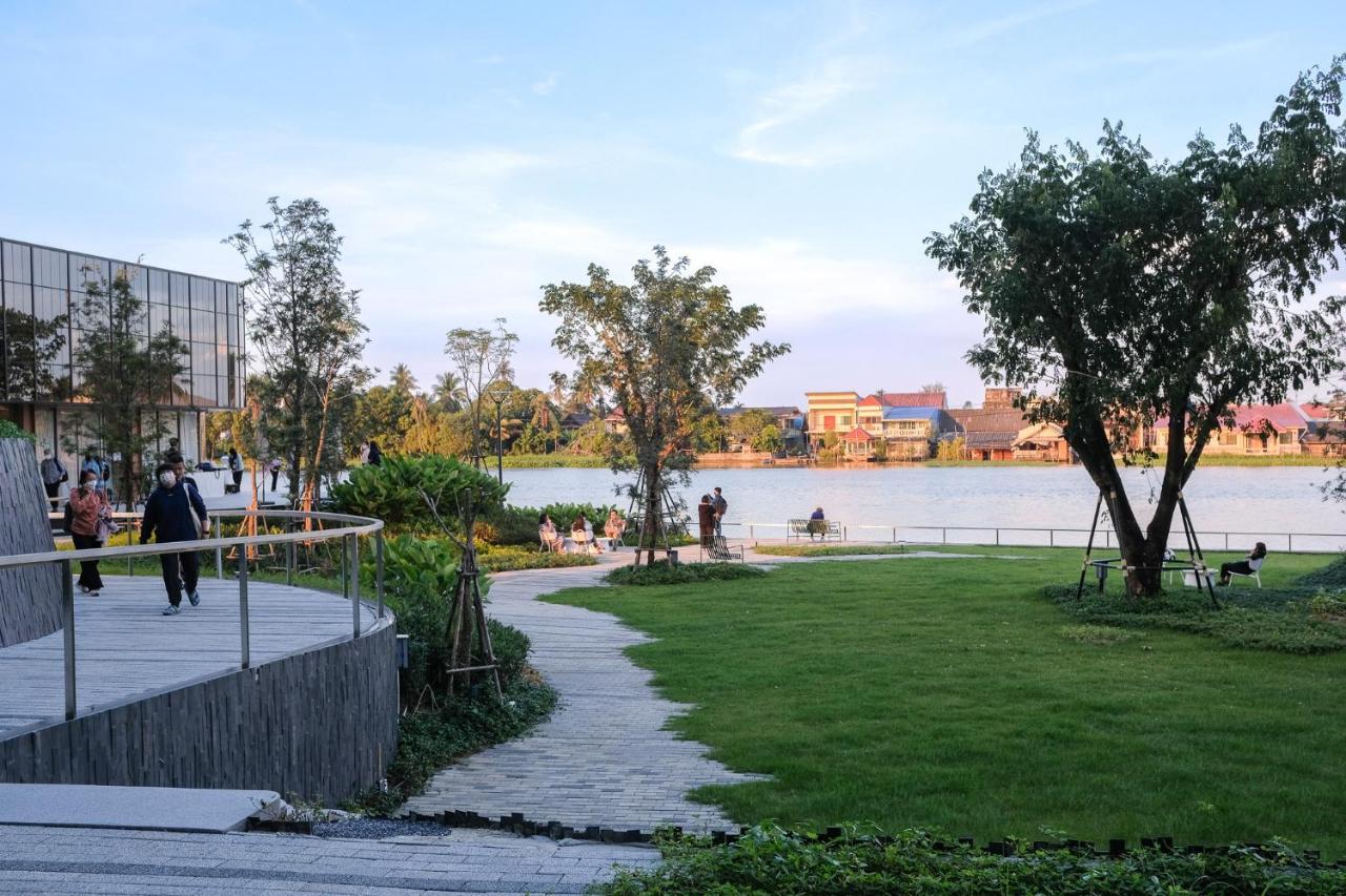 Neera Retreat Hotel Nakhon Pathom Zewnętrze zdjęcie